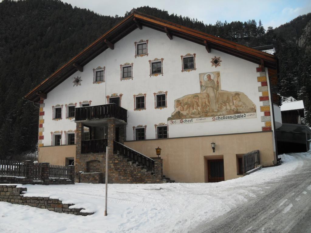 Haus Schellenschmied Apartment Pettneu am Arlberg Exterior photo